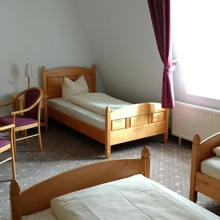 Mini-hôtel Lindenhof / Gastehaus An Der Teufelsmauer